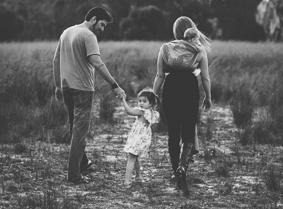 perth family walking